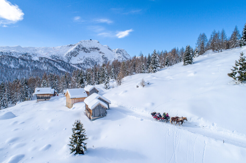 Content Dam Org 3 Images Full Rights Outdoor Defrancesco Michele Gite In Slitta Aptvaldifassa 36 Mattia Rizzi 1698